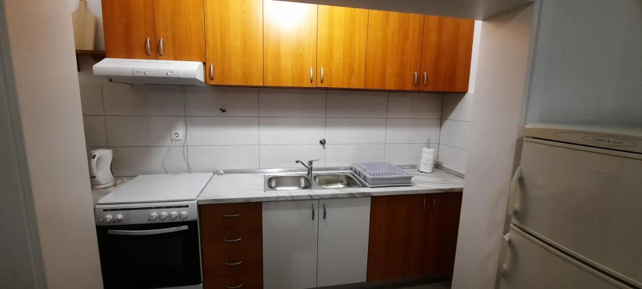 Apartmani "Alenka" Primošten Eksteriør billede