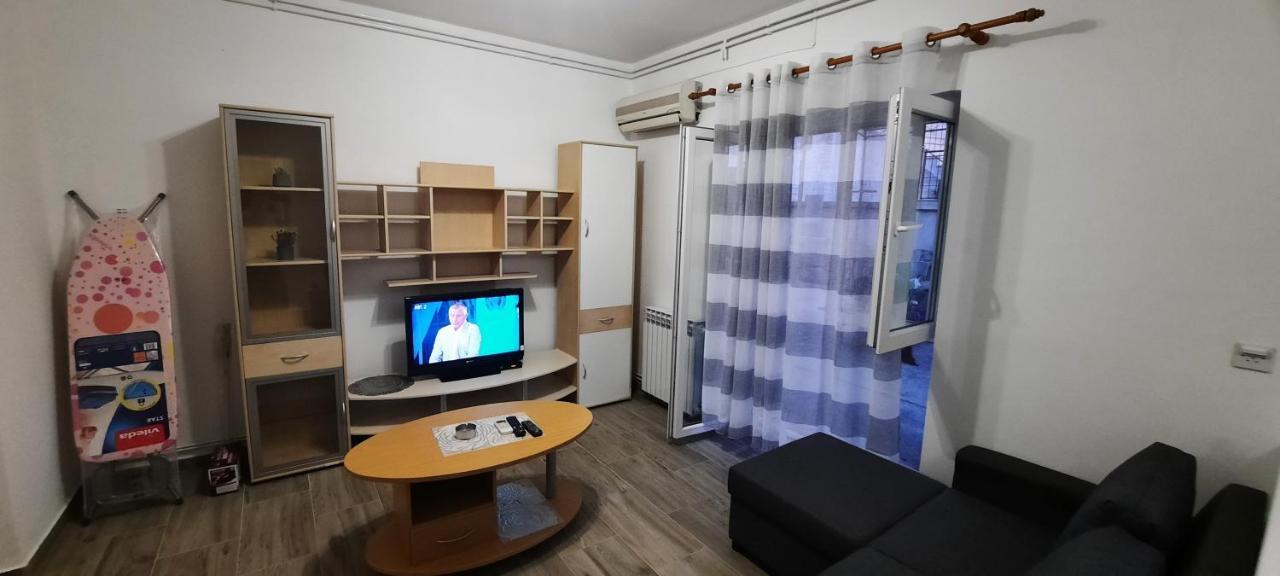 Apartmani "Alenka" Primošten Eksteriør billede