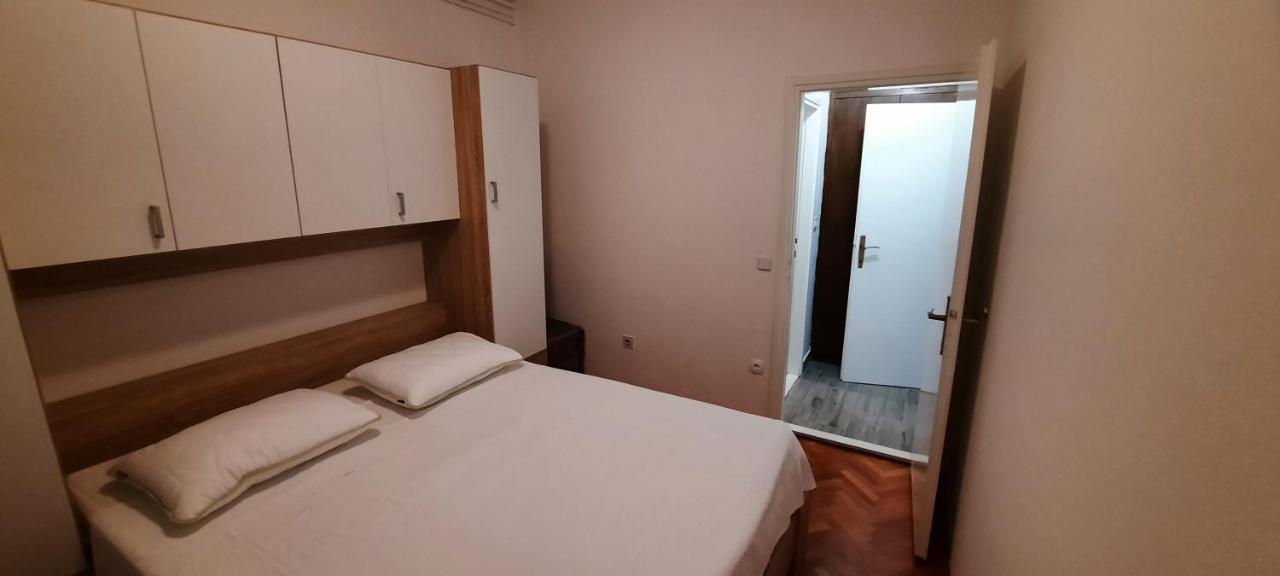 Apartmani "Alenka" Primošten Eksteriør billede